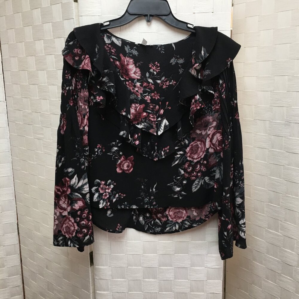 leith ruffle trim black floral blouse XS